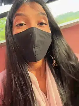 Foto porno Neha18 se dezbraca la web pe StripChat pe KUR.ro