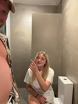 Foto porno Nebunii pe chat marca NickyGold_Official pe KUR.ro