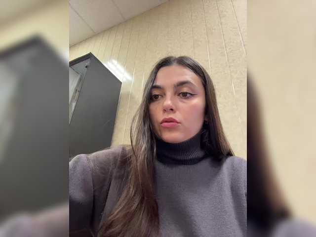 Foto porno Ce sexy este NikkySecrets pe KUR.ro