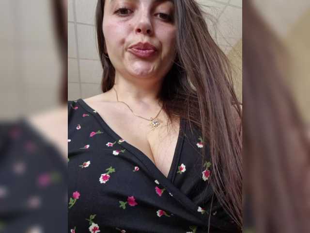 Foto porno Sex online cu NikkySecrets pe KUR.ro