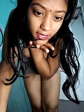 Foto porno Nisha_ji18 descoperita pe video chat pe KUR.ro