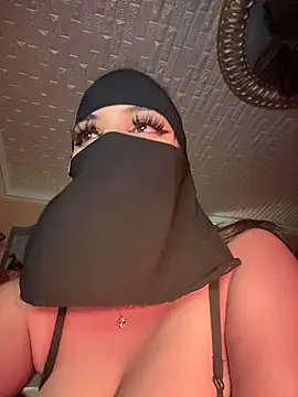 Foto porno ORLA86 vrea sex pe StripChat pe KUR.ro