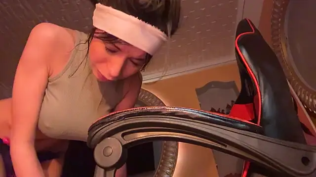 Foto porno Ce sexy este ORLA86 pe KUR.ro