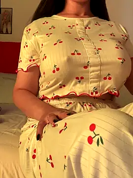 Foto porno Discutii intime cu OnlyRima pe KUR.ro