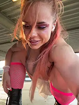 Foto porno Nebunii pe chat marca PennyPrincess pe KUR.ro
