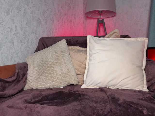 Foto porno PinkFoxya descoperita pe video chat pe KUR.ro