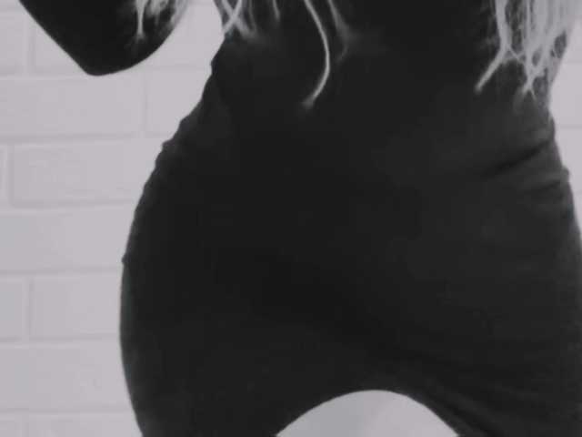 Foto porno PinkFoxya descoperita pe video chat pe KUR.ro