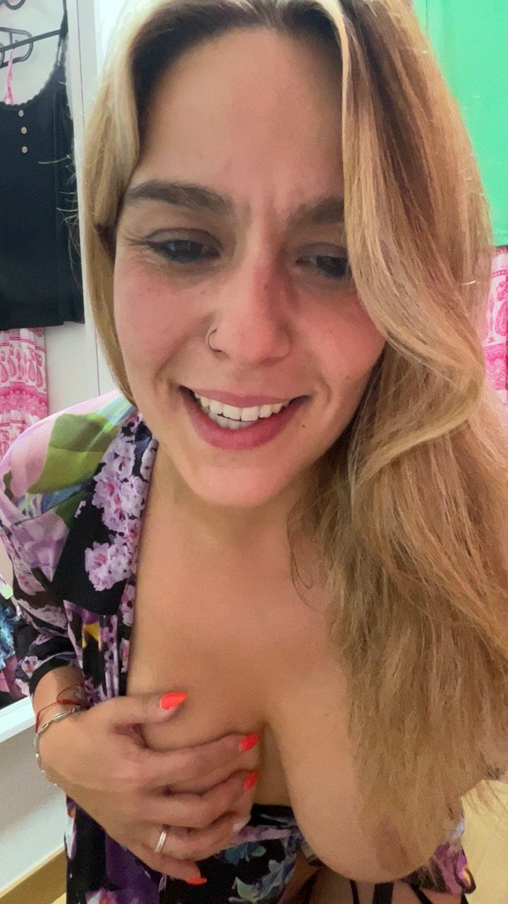 Foto porno Pornite69 se dezbraca la web pe Amateur.TV pe KUR.ro
