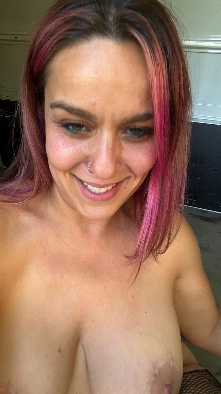 Foto porno Pornite69 se dezbraca la web pe Amateur.TV pe KUR.ro