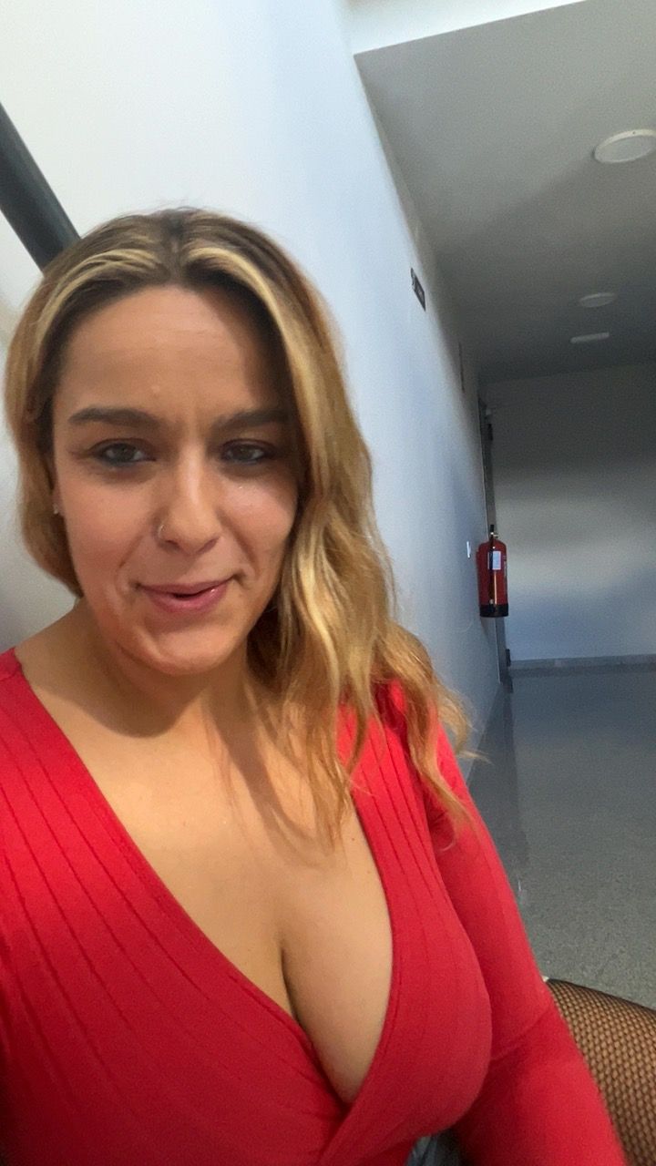 Foto porno Pornite69 se dezbraca la web pe Amateur.TV pe KUR.ro