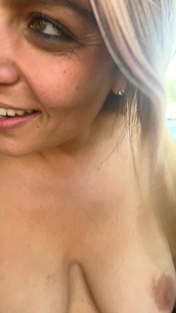 Foto porno Pornite69 se dezbraca la web pe Amateur.TV pe KUR.ro