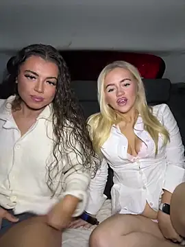 Foto porno PrincessMegUK descoperita pe video chat pe KUR.ro