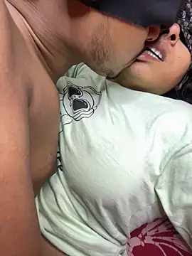 Foto porno Priyajaanbaby vrea sex pe StripChat pe KUR.ro