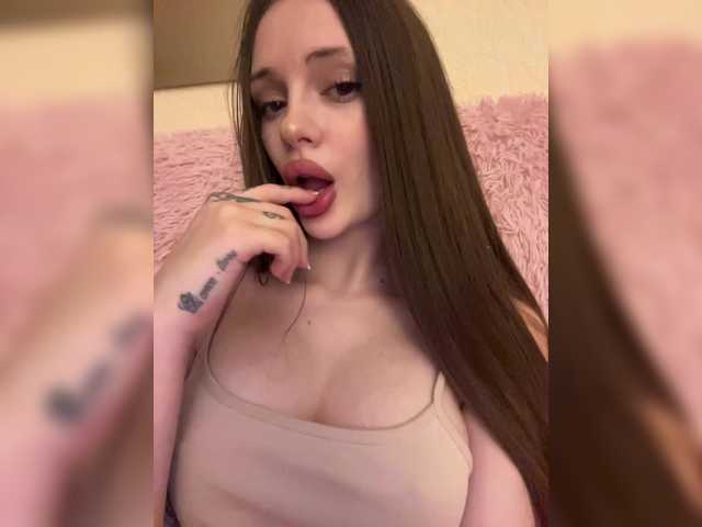 Nebunii pe chat marca Pussydollnet
