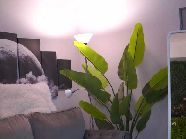 Foto porno Ganduri murdare cu RaquelleVon pe KUR.ro