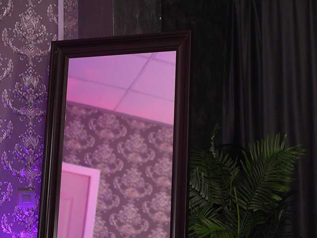 Album foto porno RavenBelrose ne arata tot la camera