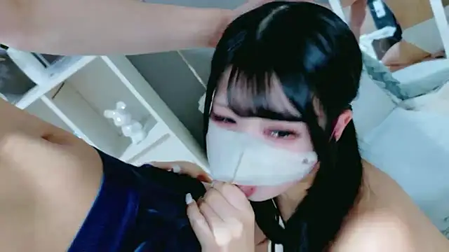 Foto porno Ruru-shuv vrea sex pe StripChat pe KUR.ro