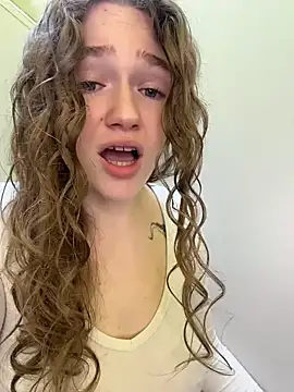 Foto porno Fantezii cu RussianWoman pe StripChat pe KUR.ro
