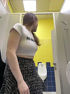 Foto porno Fantezii cu RussianWoman pe StripChat pe KUR.ro