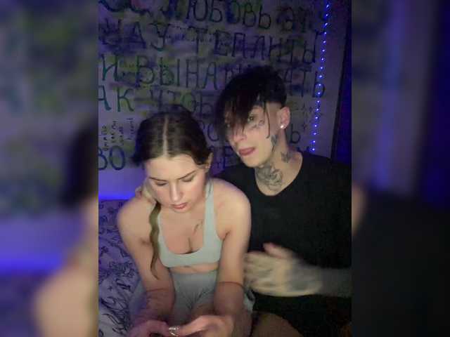 Foto porno STROGOPERVIE se dezbraca la web pe BongaCams pe KUR.ro