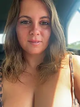 Album foto porno Samantha_official descoperita pe video chat