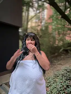 Foto porno Saorii_kiido descoperita pe video chat pe KUR.ro