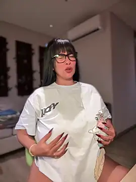 Saorii_kiido descoperita pe video chat
