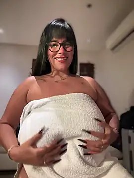 Foto porno Saorii_kiido descoperita pe video chat pe KUR.ro