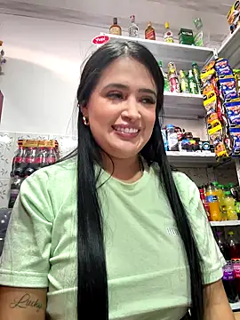 Foto porno Sara_fun se dezbraca la web pe StripChat pe KUR.ro