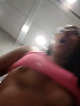 SheenaBrooke descoperita pe video chat