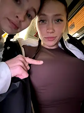 Foto porno Discutii intime cu SnappyHappy pe KUR.ro