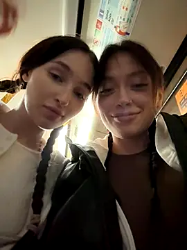 Foto porno Discutii intime cu SnappyHappy pe KUR.ro