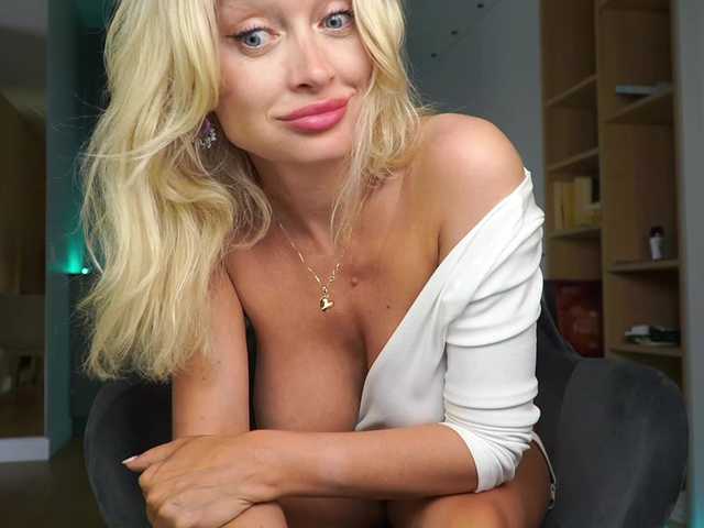 Foto porno Fantezii cu Sonya-reallsugar pe BongaCams pe KUR.ro