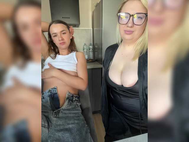 Foto porno Sonya699 se dezbraca la web pe BongaCams pe KUR.ro