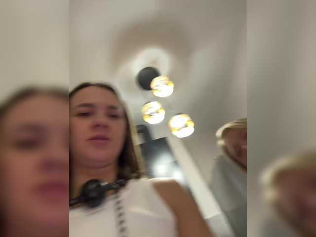 Foto porno Sonya699 se dezbraca la web pe BongaCams pe KUR.ro
