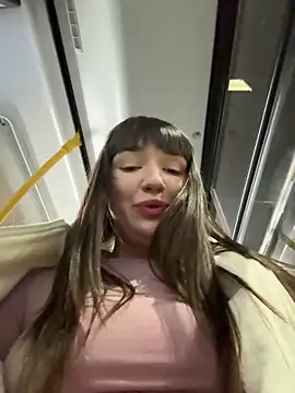 Foto porno Ganduri murdare cu Sophie_Avory pe KUR.ro