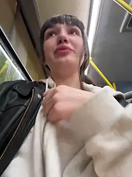 Foto porno Ganduri murdare cu Sophie_Avory pe KUR.ro