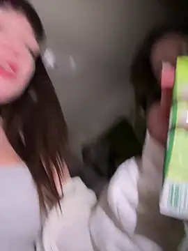 Foto porno Ganduri murdare cu Sophie_Avory pe KUR.ro