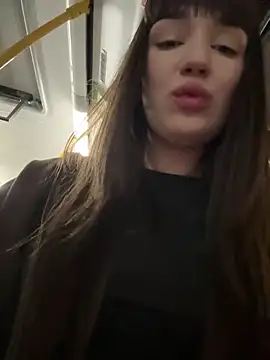 Foto porno Ganduri murdare cu Sophie_Avory pe KUR.ro