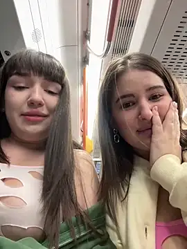 Foto porno Ganduri murdare cu Sophie_Avory pe KUR.ro