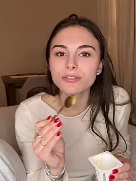 Foto porno Fantezii cu SophiiaStarr pe StripChat pe KUR.ro