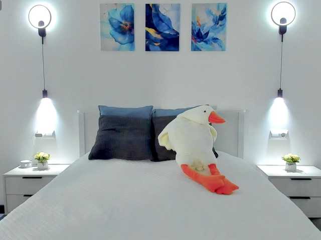Foto porno Sunbeam se dezbraca la web pe BongaCams pe KUR.ro