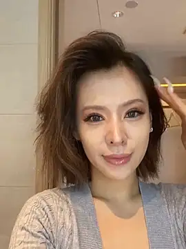 Foto porno Sunflower-77 vrea sex pe StripChat pe KUR.ro