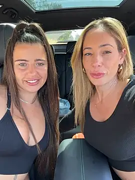 Foto porno Ganduri murdare cu SweetAlegra_ pe KUR.ro