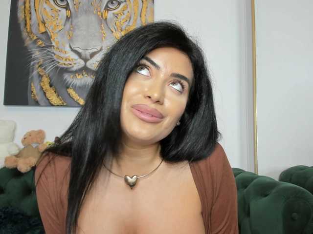 Foto porno SweetPrya ne arata tot la camera pe KUR.ro