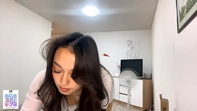 Foto porno Nebunii pe chat marca SweetSakuraJane pe KUR.ro