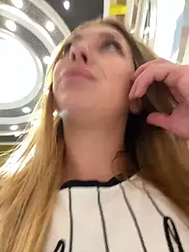 Foto porno Sweet___Emily vrea sex pe StripChat pe KUR.ro