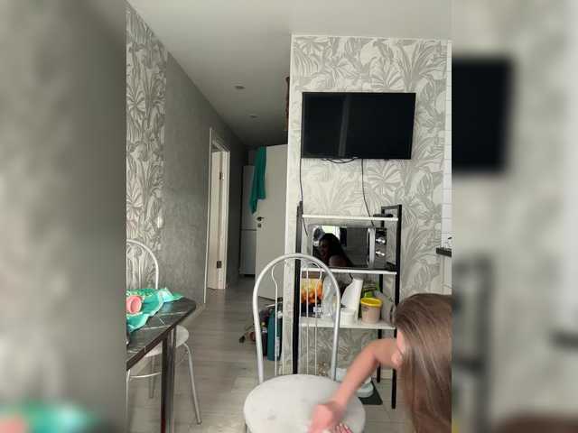 Foto porno Sex online cu SweetyMia pe KUR.ro