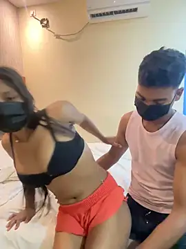 Foto porno Nebunii pe chat marca Swetieeeee pe KUR.ro