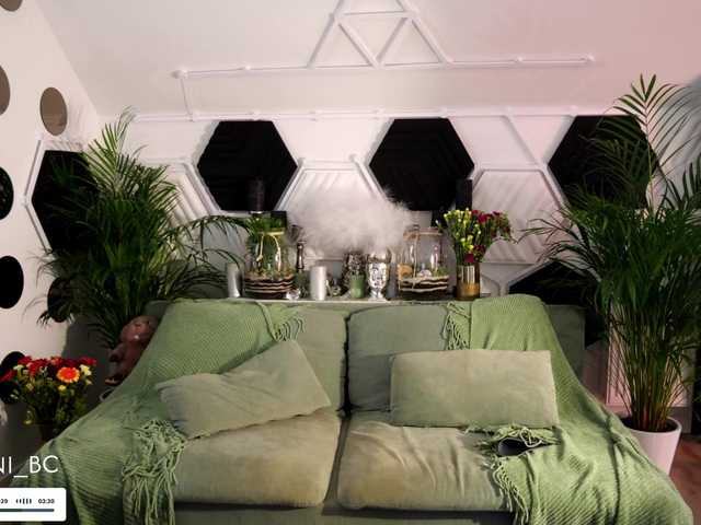 Foto porno Discutii intime cu Taanni pe KUR.ro